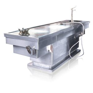 Table d'autopsie d'hôpital 