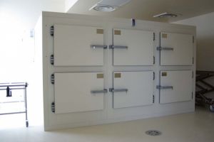 Équipement de morgues d'hôpital en cellules réfrigérantes, exemples de réalisation ELCYA 